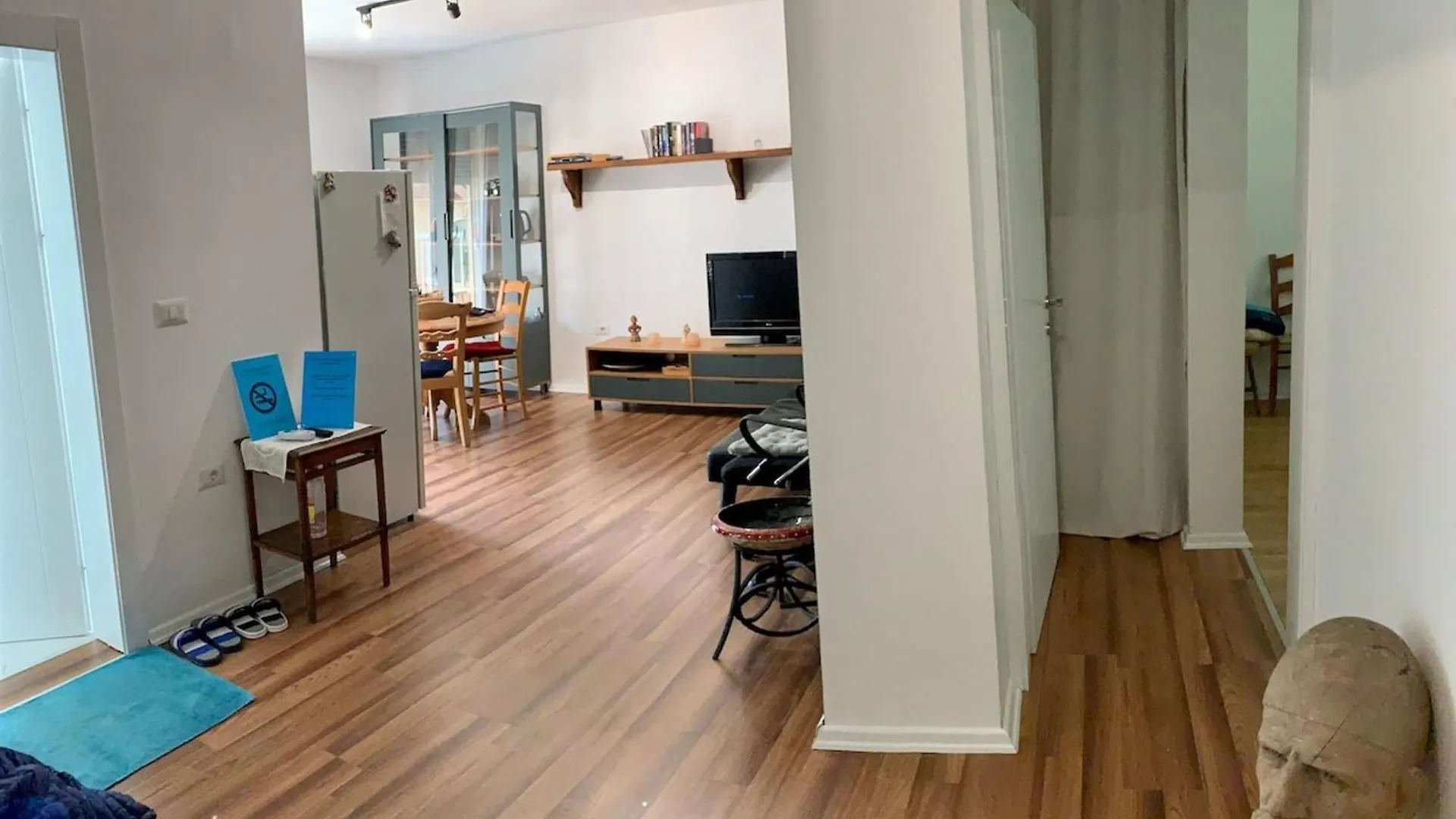 Flora - Modern Rooftop Apartment With Balcony Tirana